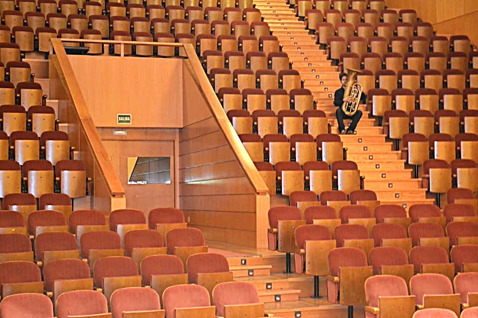 En el Auditorio del Conservatorio Superior de Música de Canarias han actuado un gran número de prestigiosos artistas nacionales e internacionales, así como agrupaciones de todo tipo de género y estilos musicales.