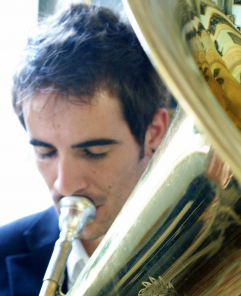 Óscar Santiso, profesor e intérprete de tuba.